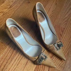 Vintage Dior D-buckle tan leather pumps